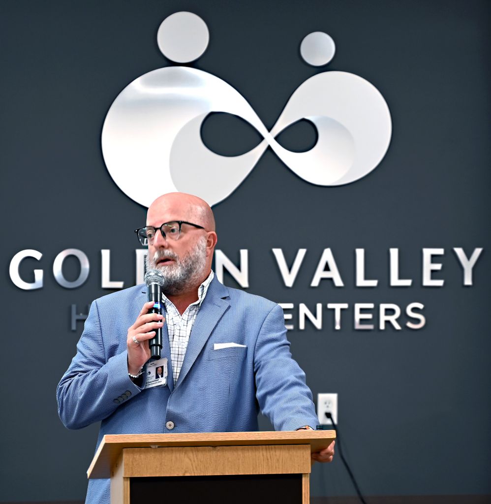 David Quackenbush speaking to an audience